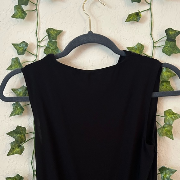 TAHARI Jumpsit - Picture 3 of 5